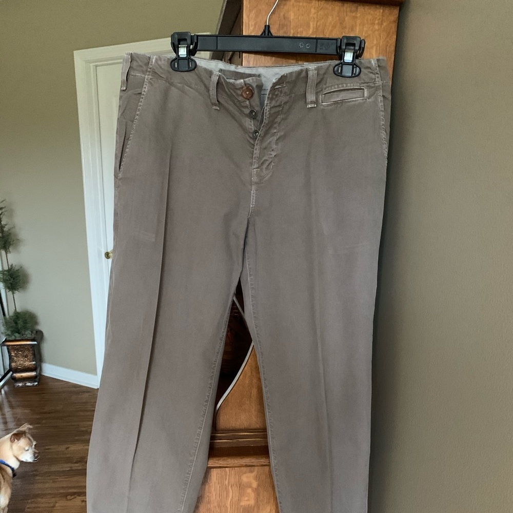 JBrand Trousers size 30 Distressed look. Loose Fit